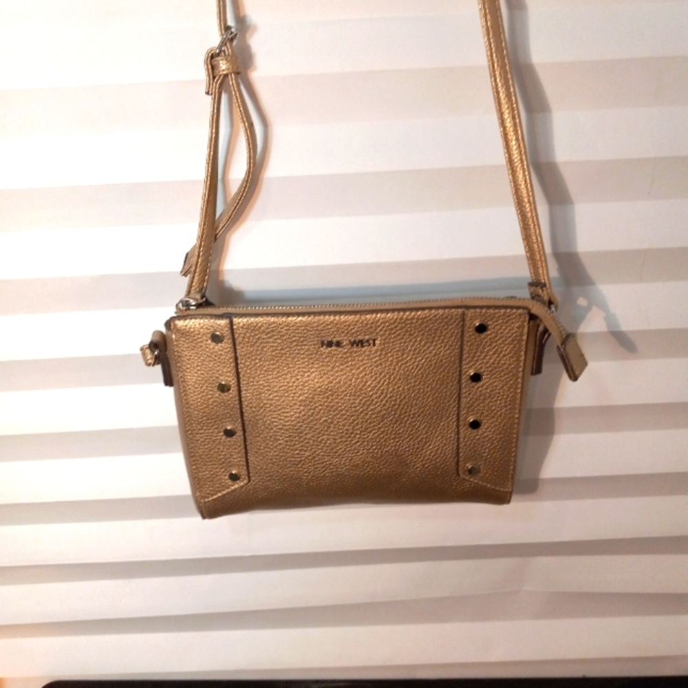 Nine West crossbody bag  in Gold